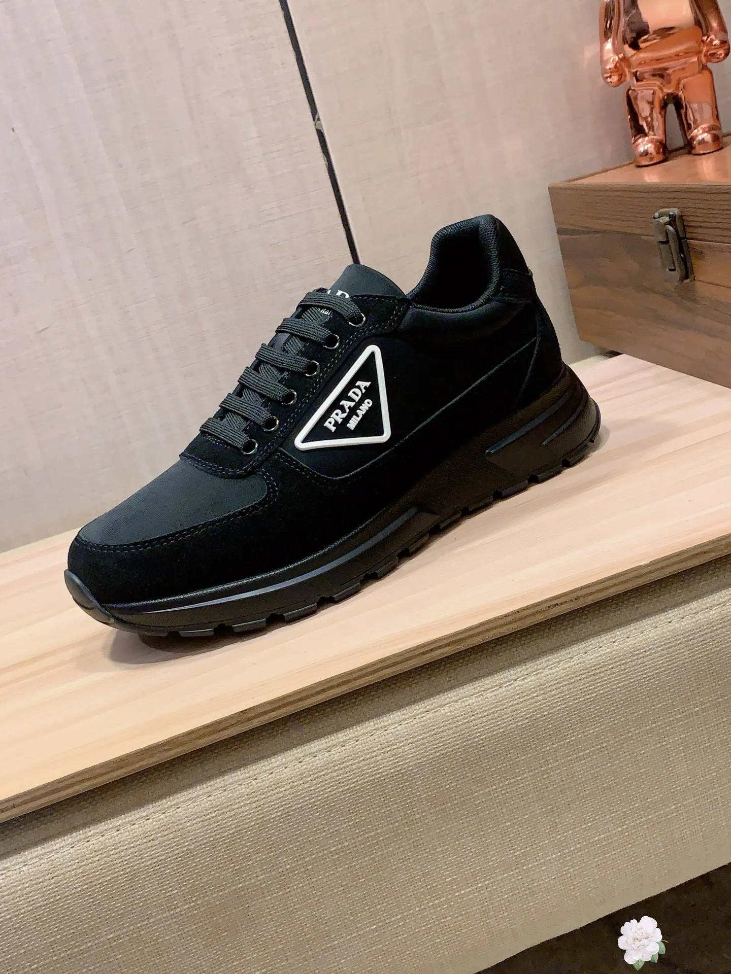 Men's Men's Shoes💰420💰💰🎩🎩[Lightning][Lightning] "PRADA*" The latest and most popular casual shoes, top brand [seduce] luxury~purchase, top~quality. [Strong] The upper is made of imported breathable cowhide with material ➕ breathable sheepskin feet (•) and fine workmanship. The original stylish and stylish soft rubber wear-resistant and non-slip outsole is light and comfortable on the feet. The real thing looks better when photographed. 085: code: 38-44, 3️⃣ colors selected